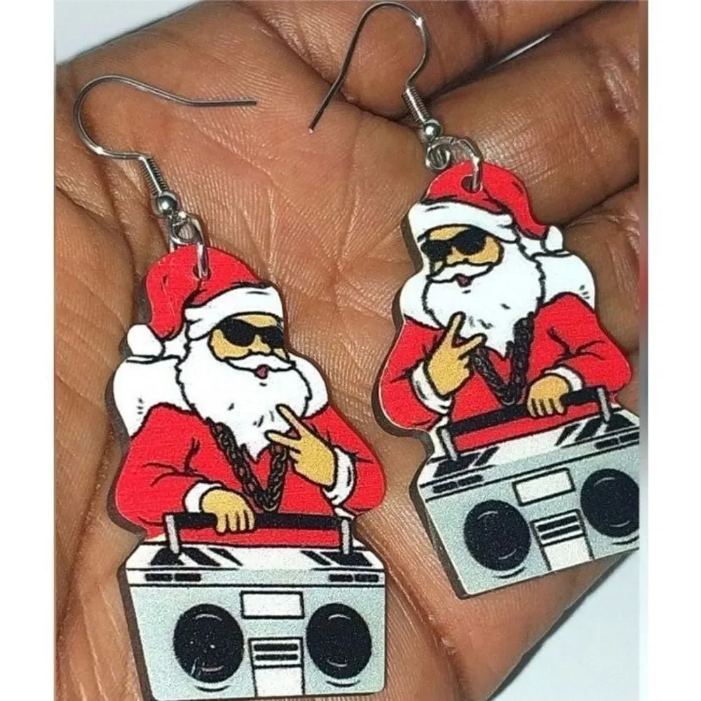 Super cute festive holiday earrings